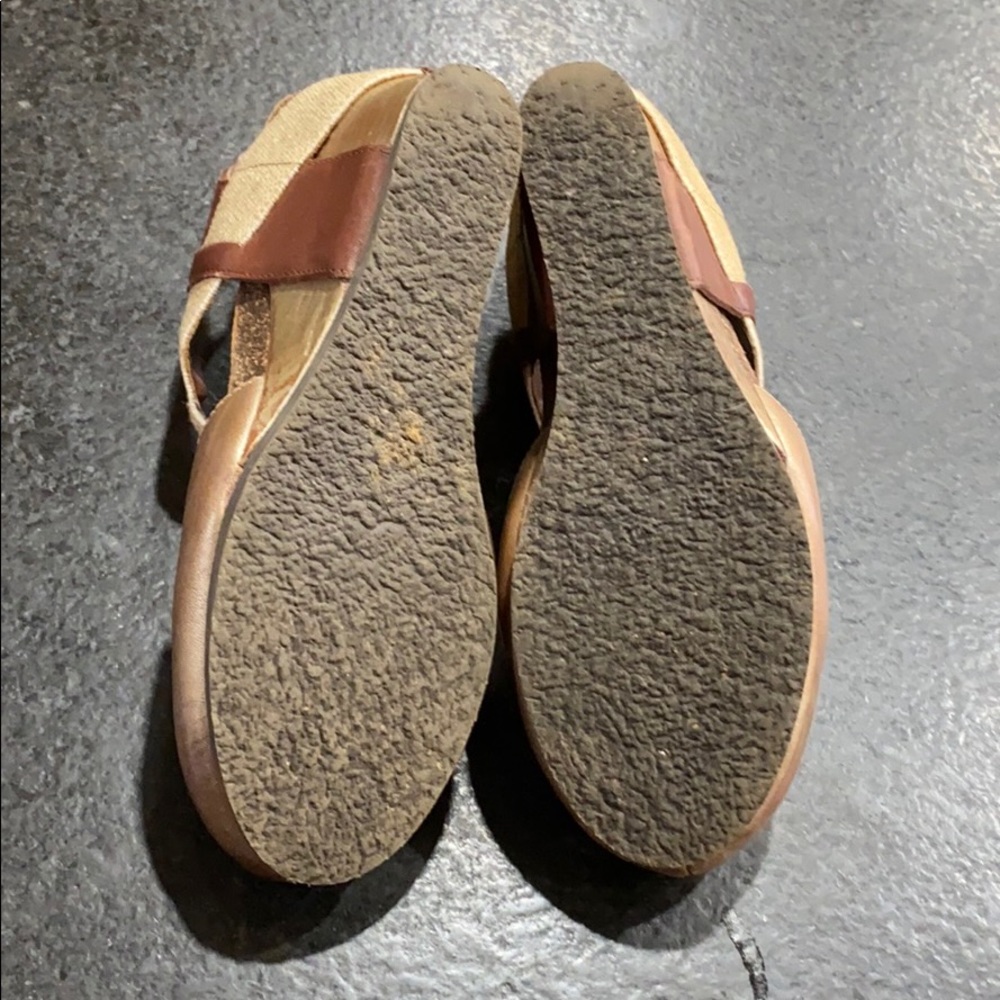 Platform Sandals - Picture 4 of 5